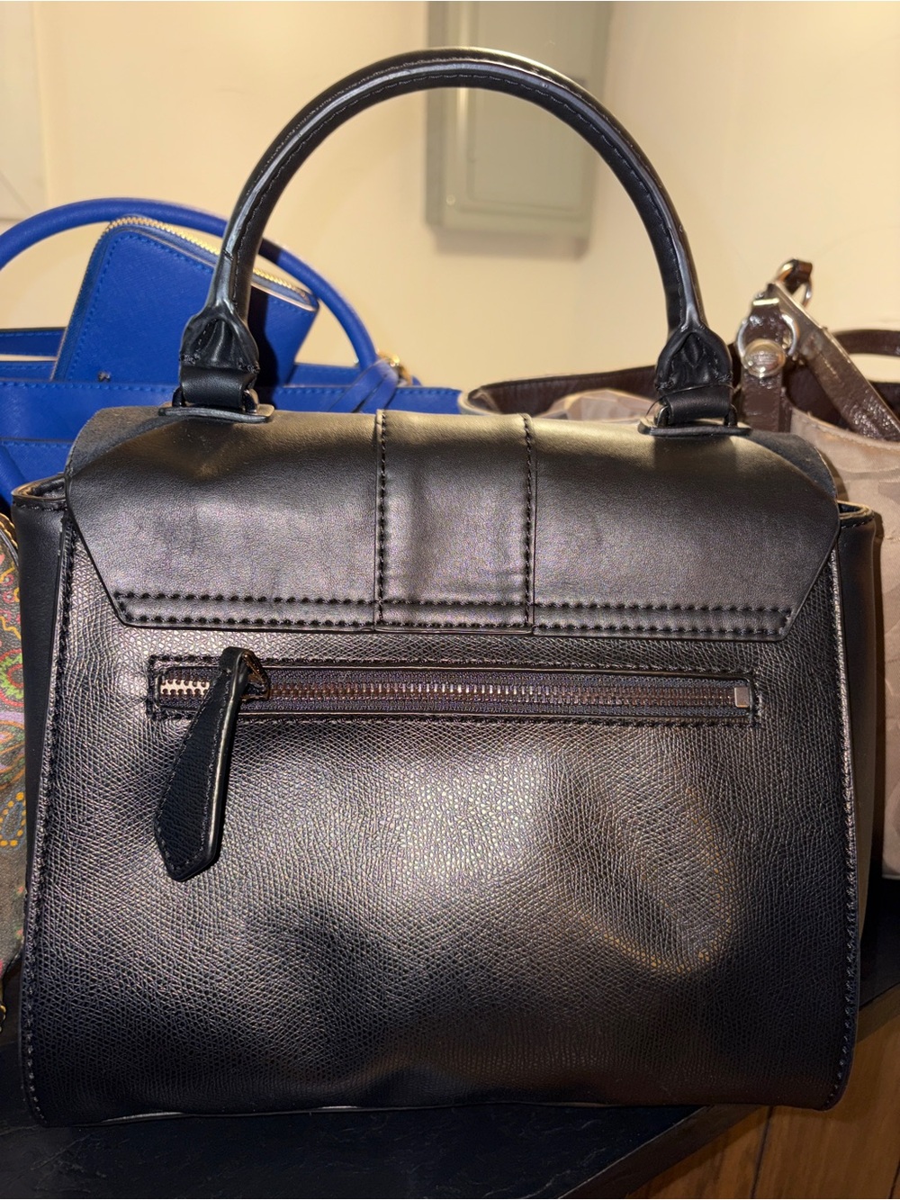 GUESS Evette NWT Black Studded Top-Handle Satchel & Crossbody - Picture 2 of 4